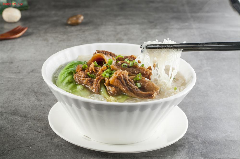 牛腩汤粉